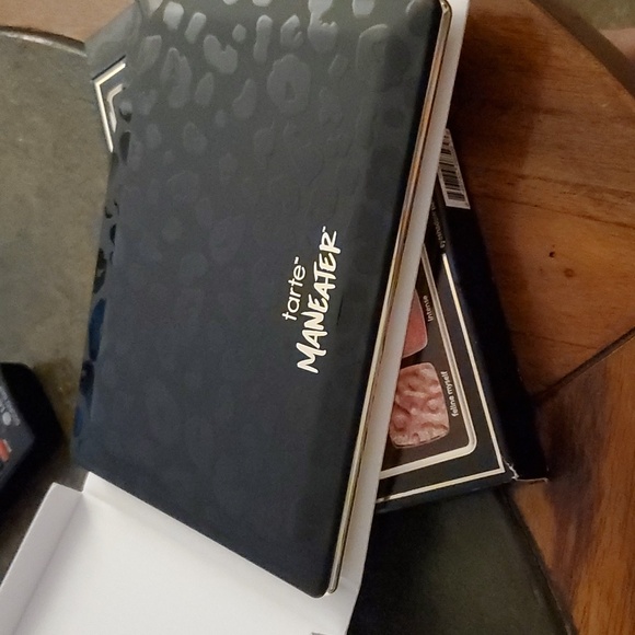 Tarte eyeshadow palette - Picture 2 of 4